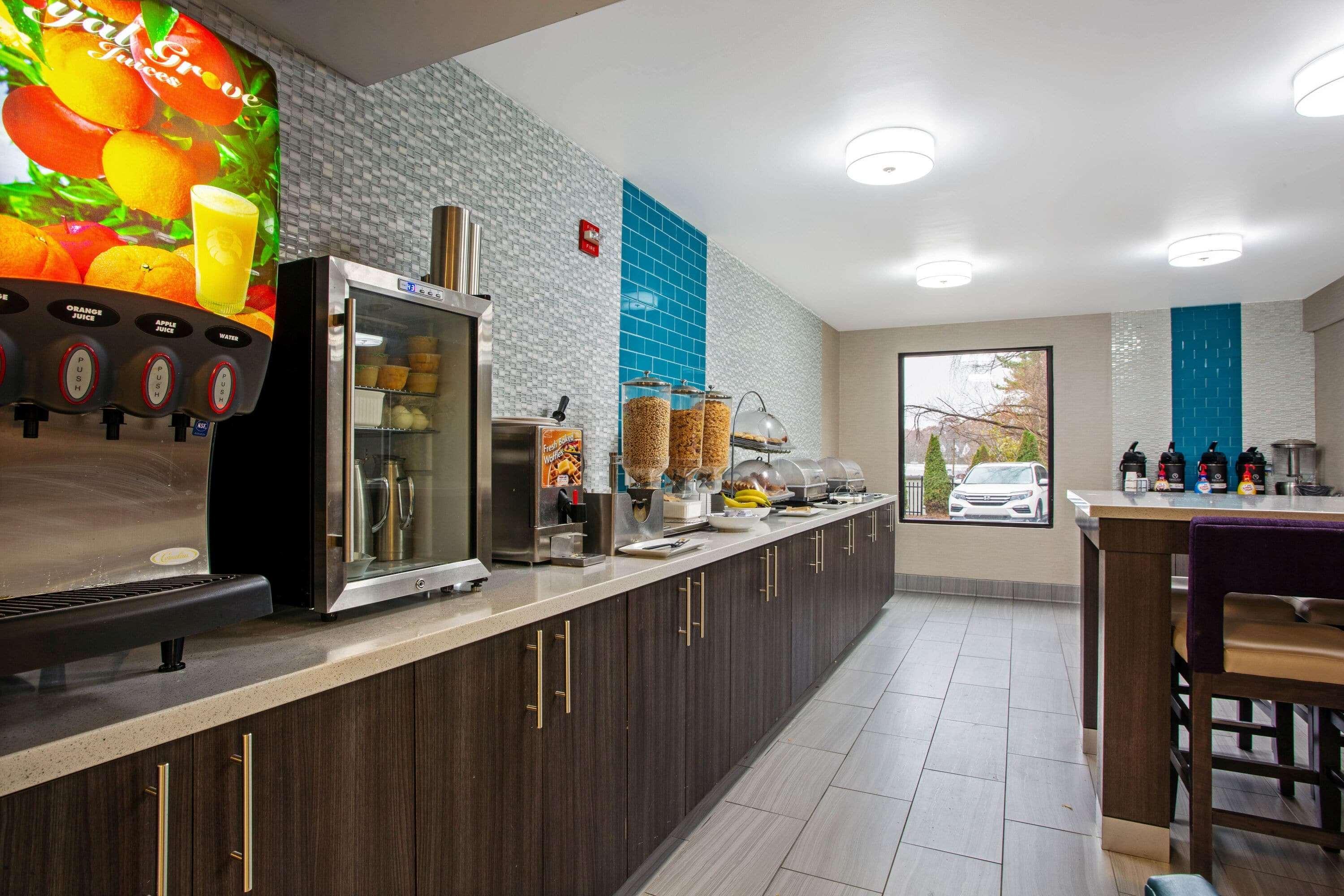 La Quinta Inn By Wyndham Радфорд Екстериор снимка