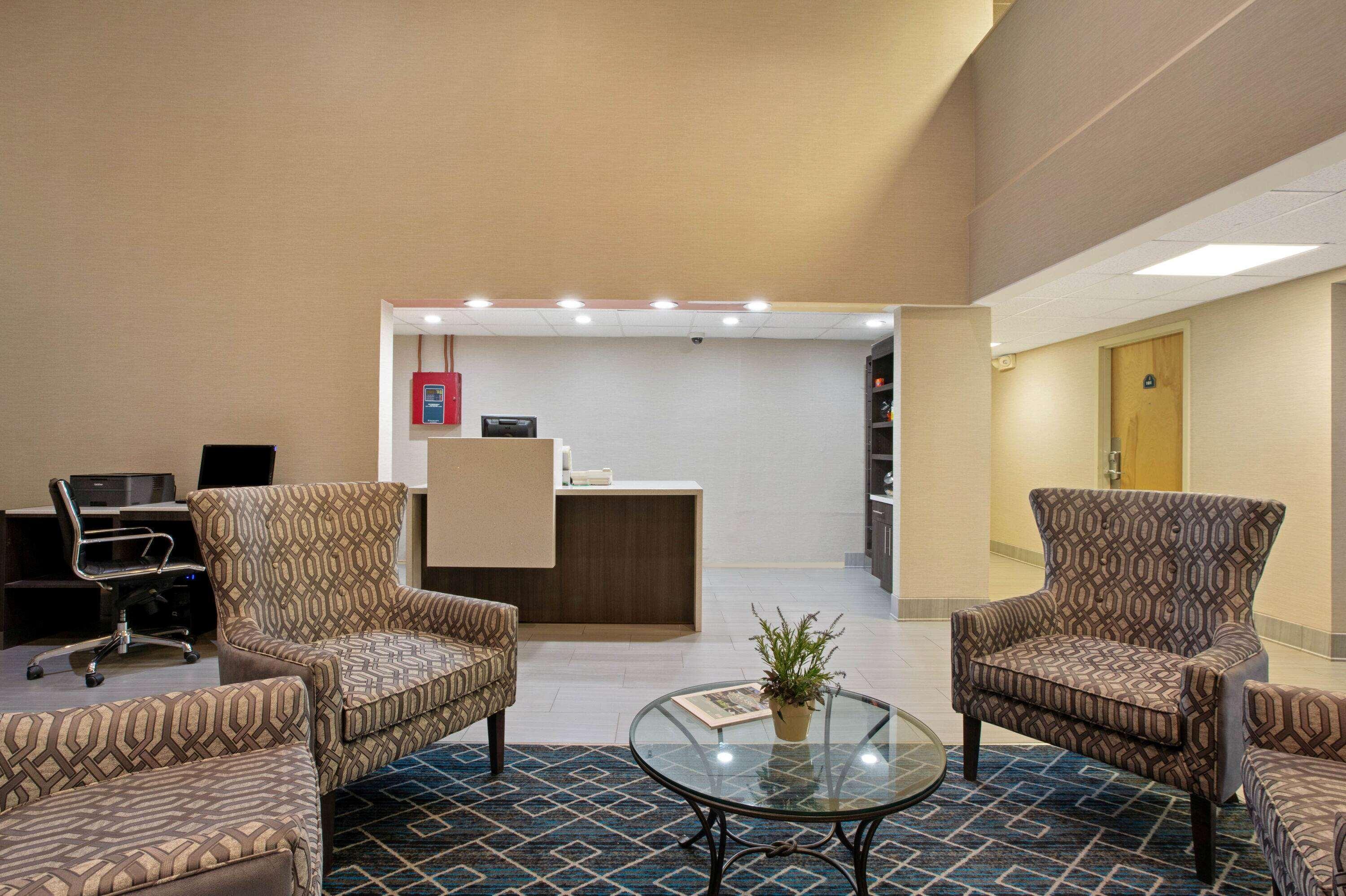 La Quinta Inn By Wyndham Радфорд Екстериор снимка