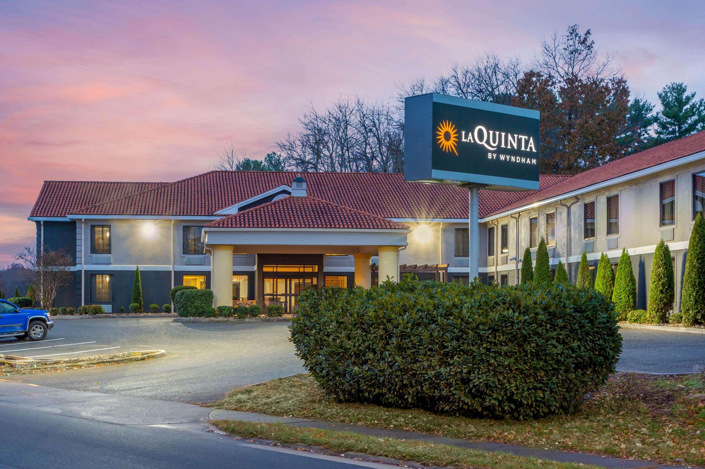 La Quinta Inn By Wyndham Радфорд Екстериор снимка