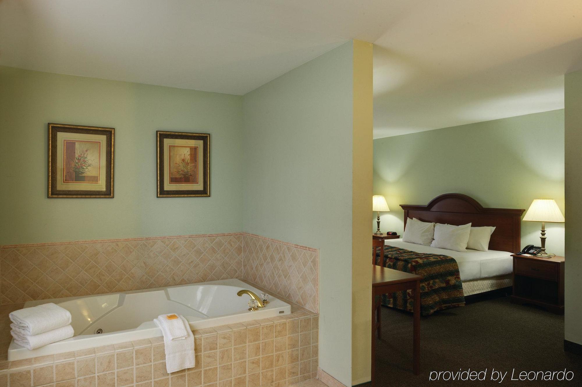La Quinta Inn By Wyndham Радфорд Екстериор снимка