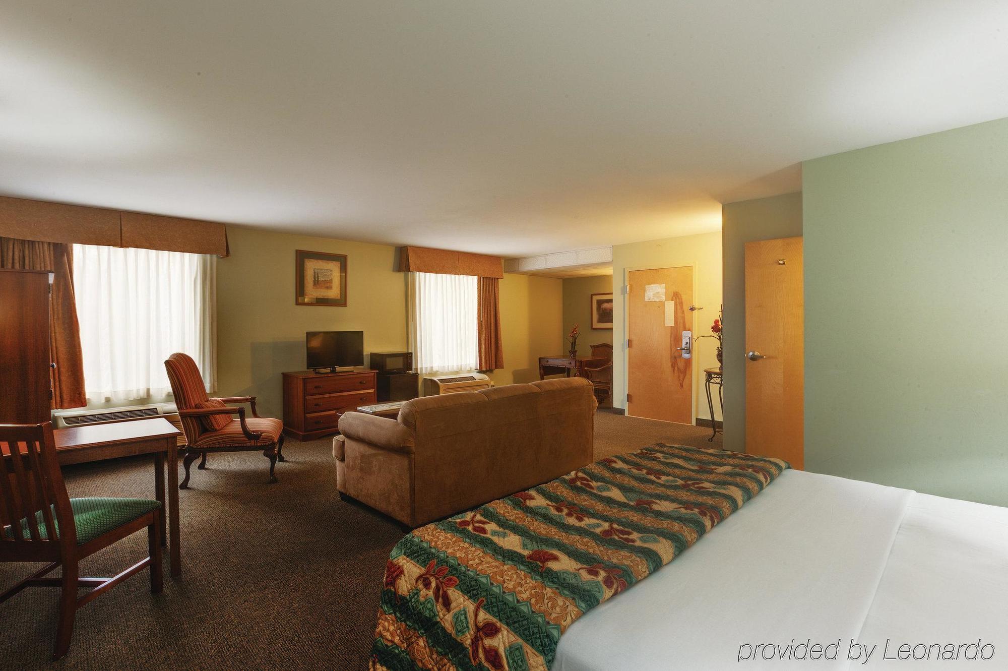 La Quinta Inn By Wyndham Радфорд Екстериор снимка